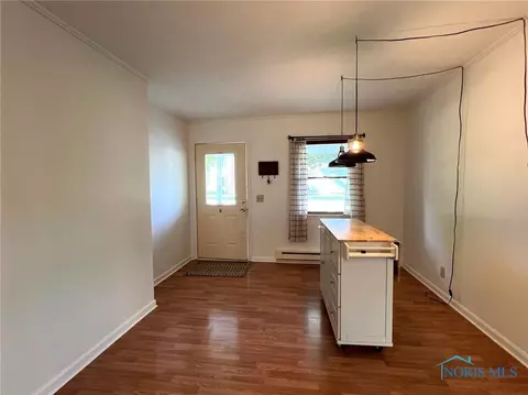 403 E Daisy St, Forest, OH 45843 photo 8