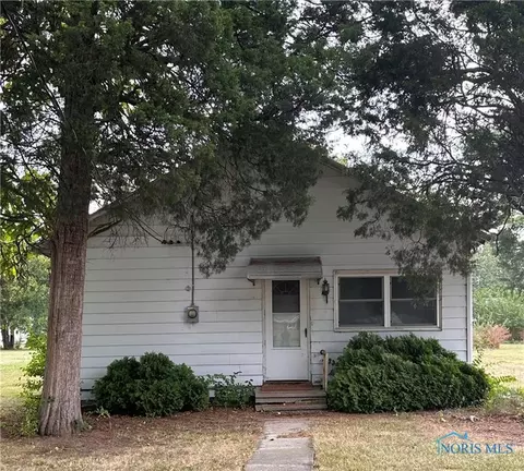 4435 May Dr, Maumee, OH 43537