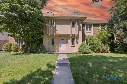 5836 Ryewyck Dr, Toledo, OH 43614