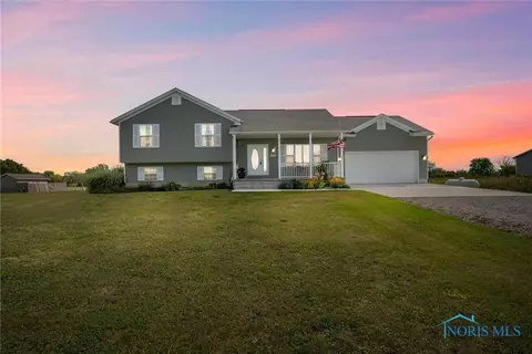 12431 Frankfort Rd, Swanton, OH 43558