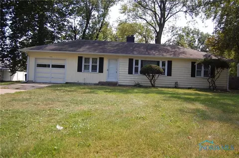 7141 Dorr St, Toledo, OH 43615