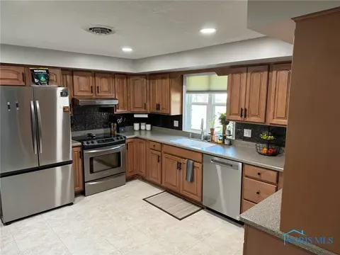 1109 Westfield Ave, Bryan, OH 43506 photo 8
