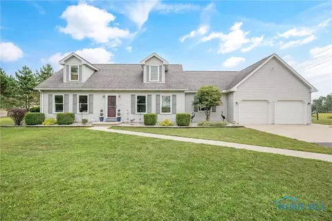 22110 Forst Rd, Bowling Green, OH 43402