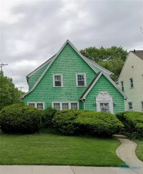4450 Commonwealth Ave, Toledo, OH 43612
