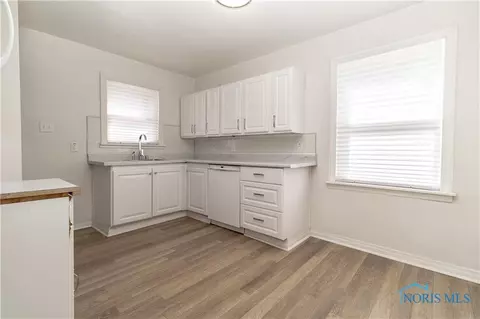 910 Moran Ave, Toledo, OH 43607 photo 9