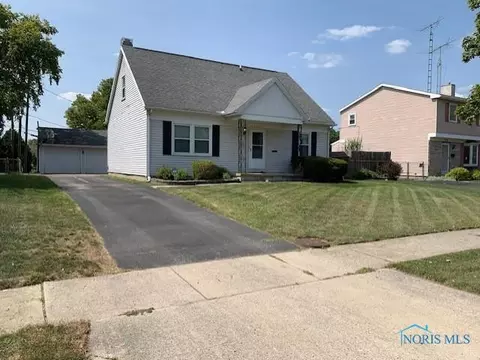 4833 Walker Ave, Toledo, OH 43612