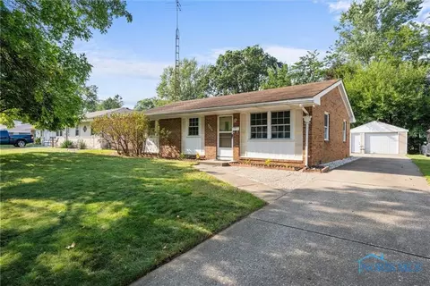 4108 Regis Dr, Toledo, OH 43623