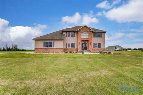 13650 Cuckle Creek Rd, Bowling Green, OH 43402