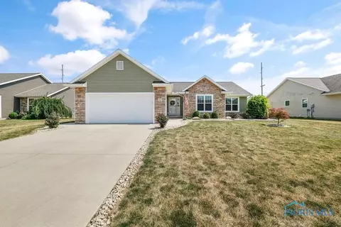 1143 Homestead Dr, Findlay, OH 45840