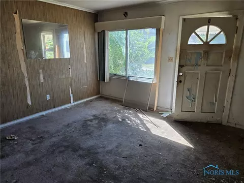 1338 Pinewood Ave, Toledo, OH 43607 photo 4