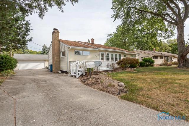 5970 Whiteacre Rd, Toledo, OH 43615