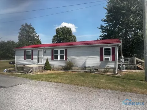 600 Ogen St, Hicksville, OH 43526
