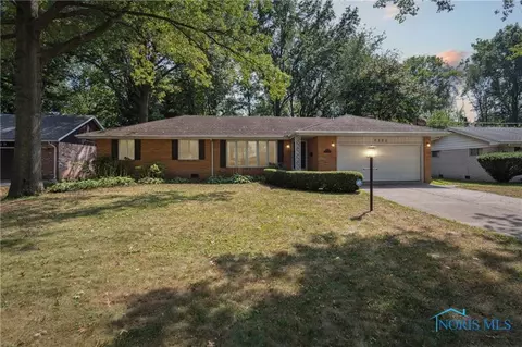 5325 Kellogg Rd, Toledo, OH 43615