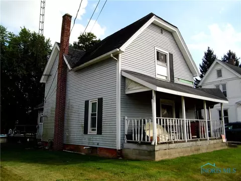 408 N Liberty St, West Unity, OH 43570 photo 3