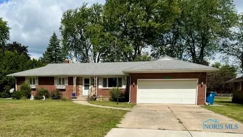 3511 Mary Allen Dr, Oregon, OH 43616