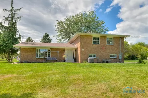 2550 Albon Rd, Maumee, OH 43537