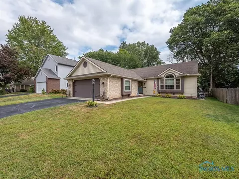 5152 Planet Ave, Toledo, OH 43623