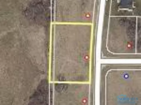 655 Burning Tree Dr, Defiance, OH 43512