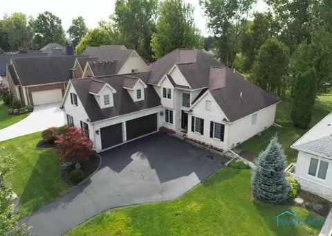 3158 Deep Water Ln, Maumee, OH 43537