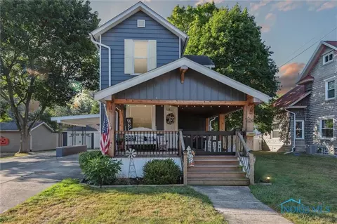 224 E Oak St, Wauseon, OH 43567