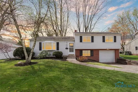 1005 Scribner St, Maumee, OH 43537 photo 1