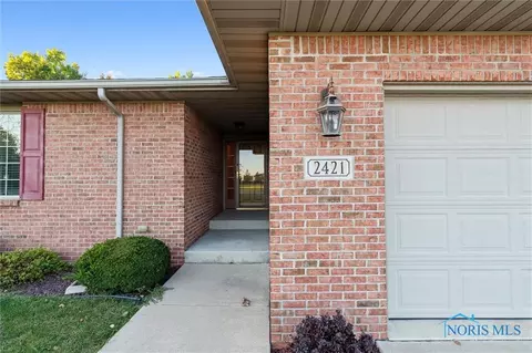 2421 Ken James Ct, Napoleon, OH 43545