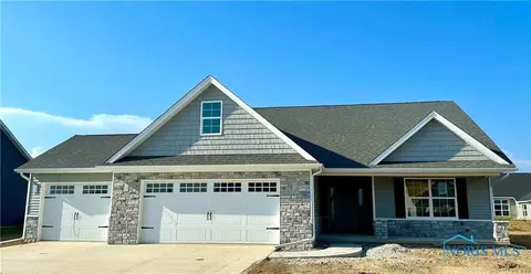 15360 Sugar Maple Dr, Perrysburg, OH 43551