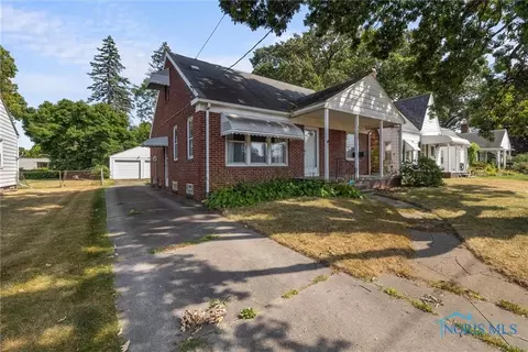 4534 Douglas Rd, Toledo, OH 43613