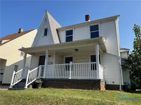 1476 Gould Rd, Toledo, OH 43612