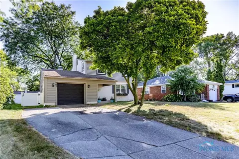 906 Phillips St, Maumee, OH 43537 photo 3