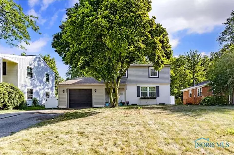 906 Phillips St, Maumee, OH 43537 photo 2