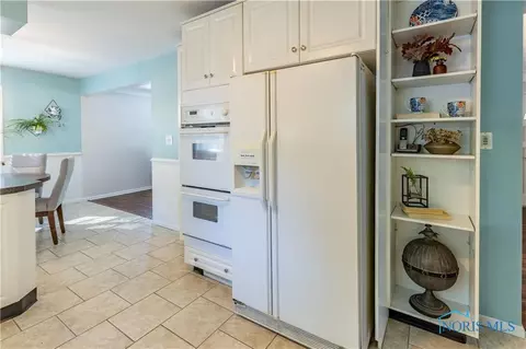 906 Phillips St, Maumee, OH 43537 photo 23