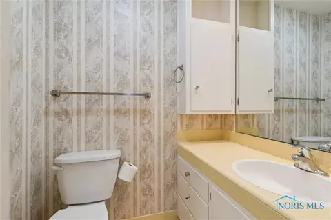 715 E Leggett St, Wauseon, OH 43567 photo 32