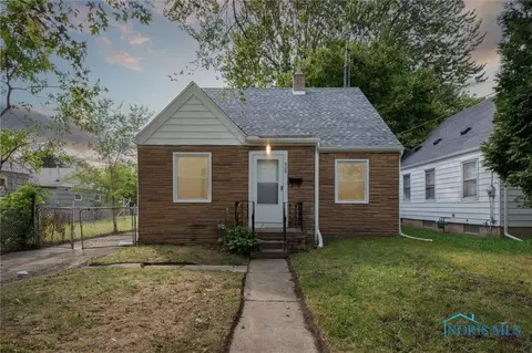909 Turner Ave, Toledo, OH 43607