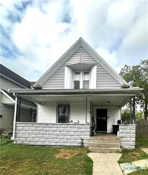 1111 Waverly Ave, Toledo, OH 43607