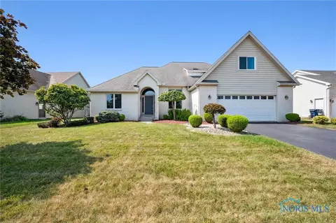 5877 Bear Creek Dr, Sylvania, OH 43560