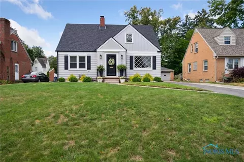 3029 Barrington Dr, Toledo, OH 43606