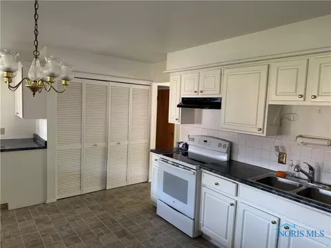849 E Graceway Dr, Napoleon, OH 43545 photo 7