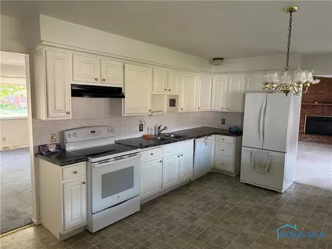849 E Graceway Dr, Napoleon, OH 43545 photo 6