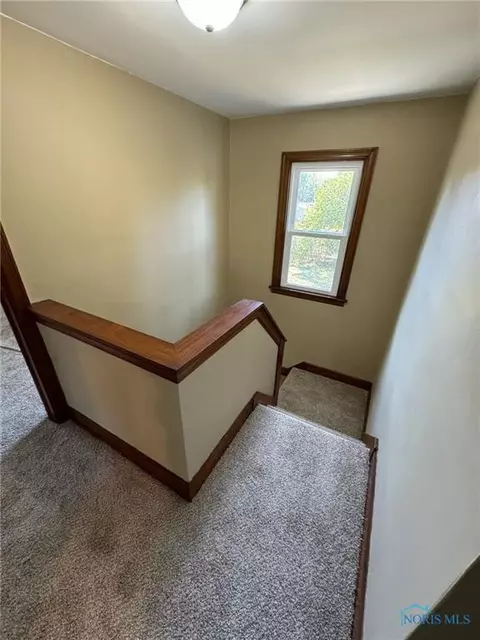 823 W High St, Bryan, OH 43506 photo 12