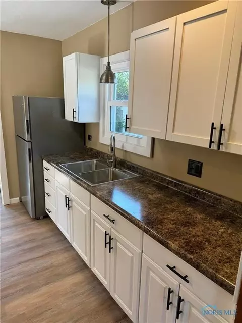 823 W High St, Bryan, OH 43506 photo 10