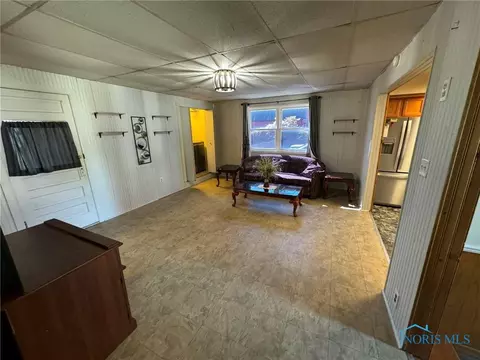 210 N Union St, Edon, OH 43518 photo 8