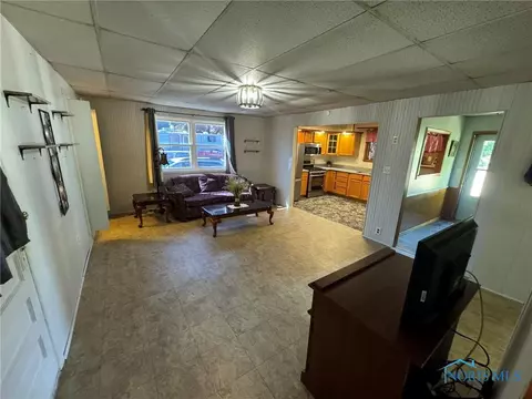 210 N Union St, Edon, OH 43518 photo 7