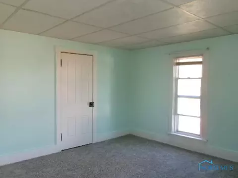 541 E 3rd St, Ottawa, OH 45875 photo 8