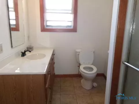 541 E 3rd St, Ottawa, OH 45875 photo 12