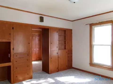 541 E 3rd St, Ottawa, OH 45875 photo 5