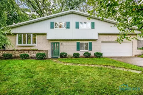 507 Knollwood Dr, Bowling Green, OH 43402