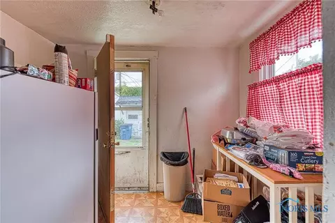 1408 Shenandoah Rd, Toledo, OH 43607 photo 10