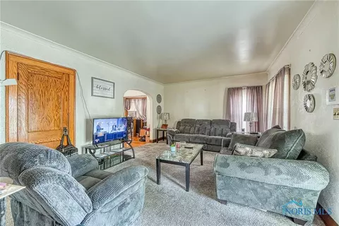 1408 Shenandoah Rd, Toledo, OH 43607 photo 2