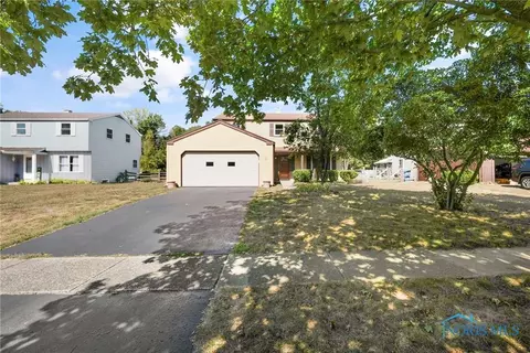 5816 Sugar Hill Ct, Sylvania, OH 43560